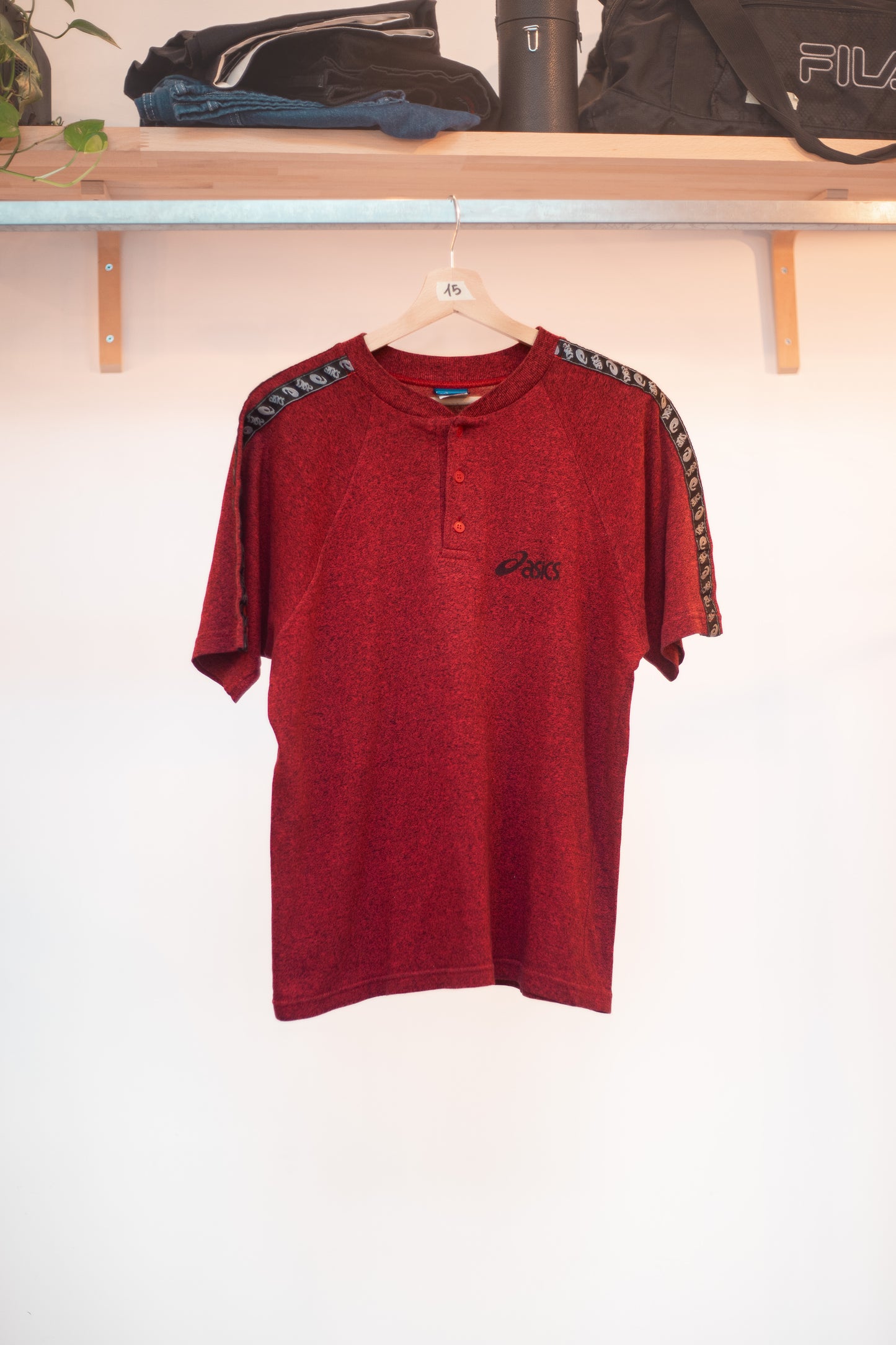 Asics Buttoned t-shirt