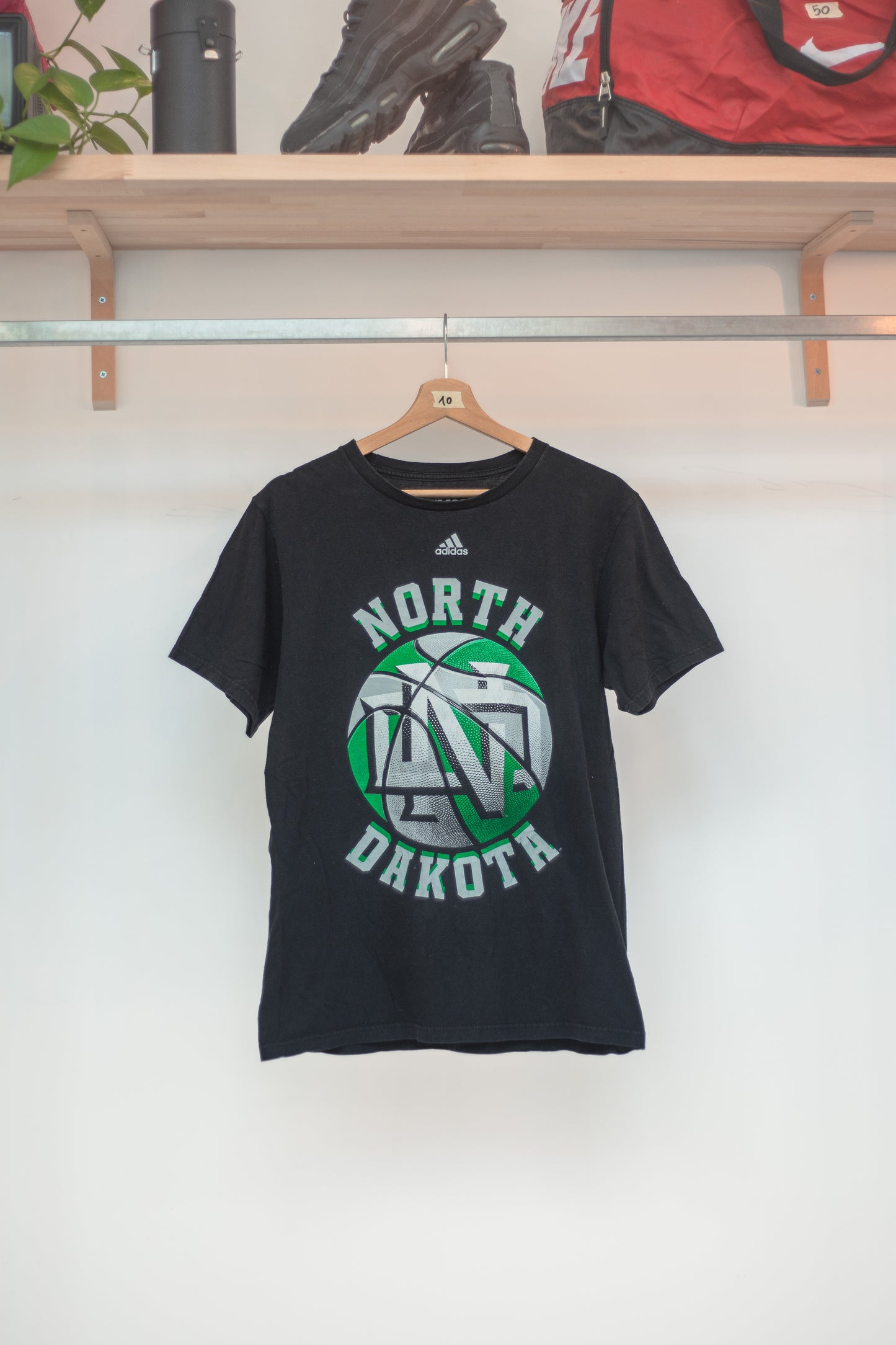 Adidas T-Shirt