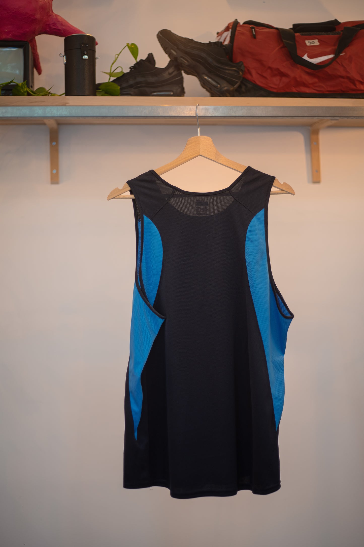 Nike Lightweight Sport Tank