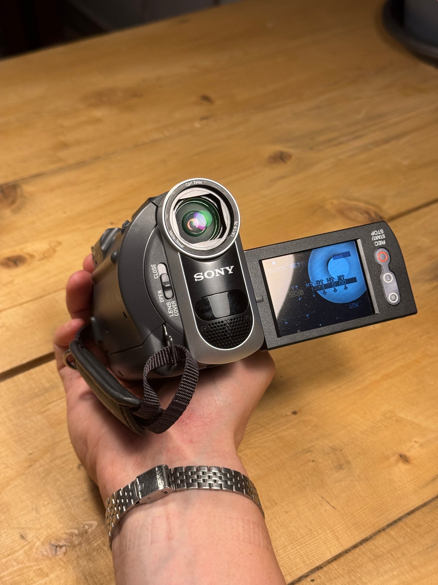 Sony Handycam DCR-HC37E