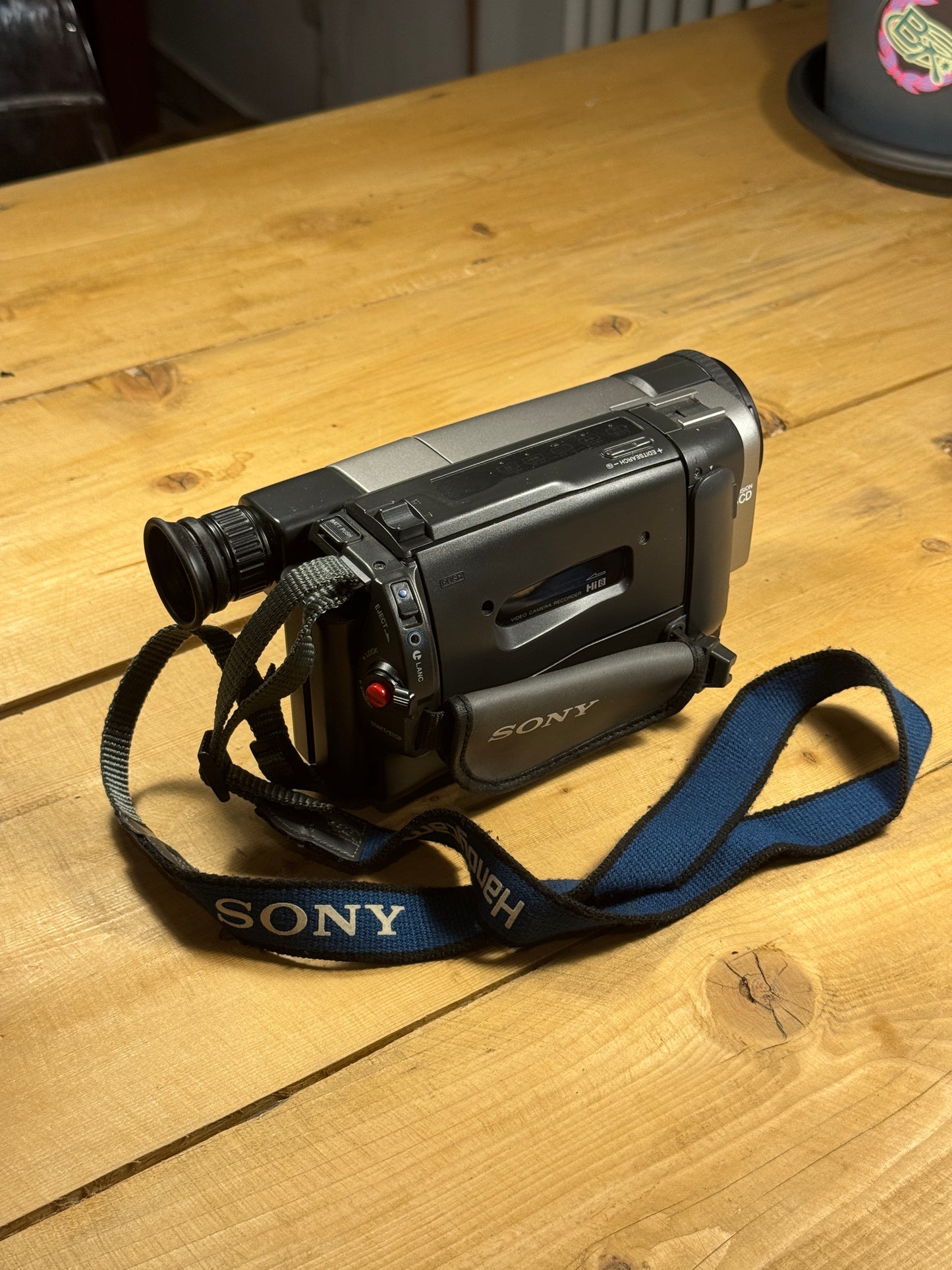 Handycam CCD-TR3100E
