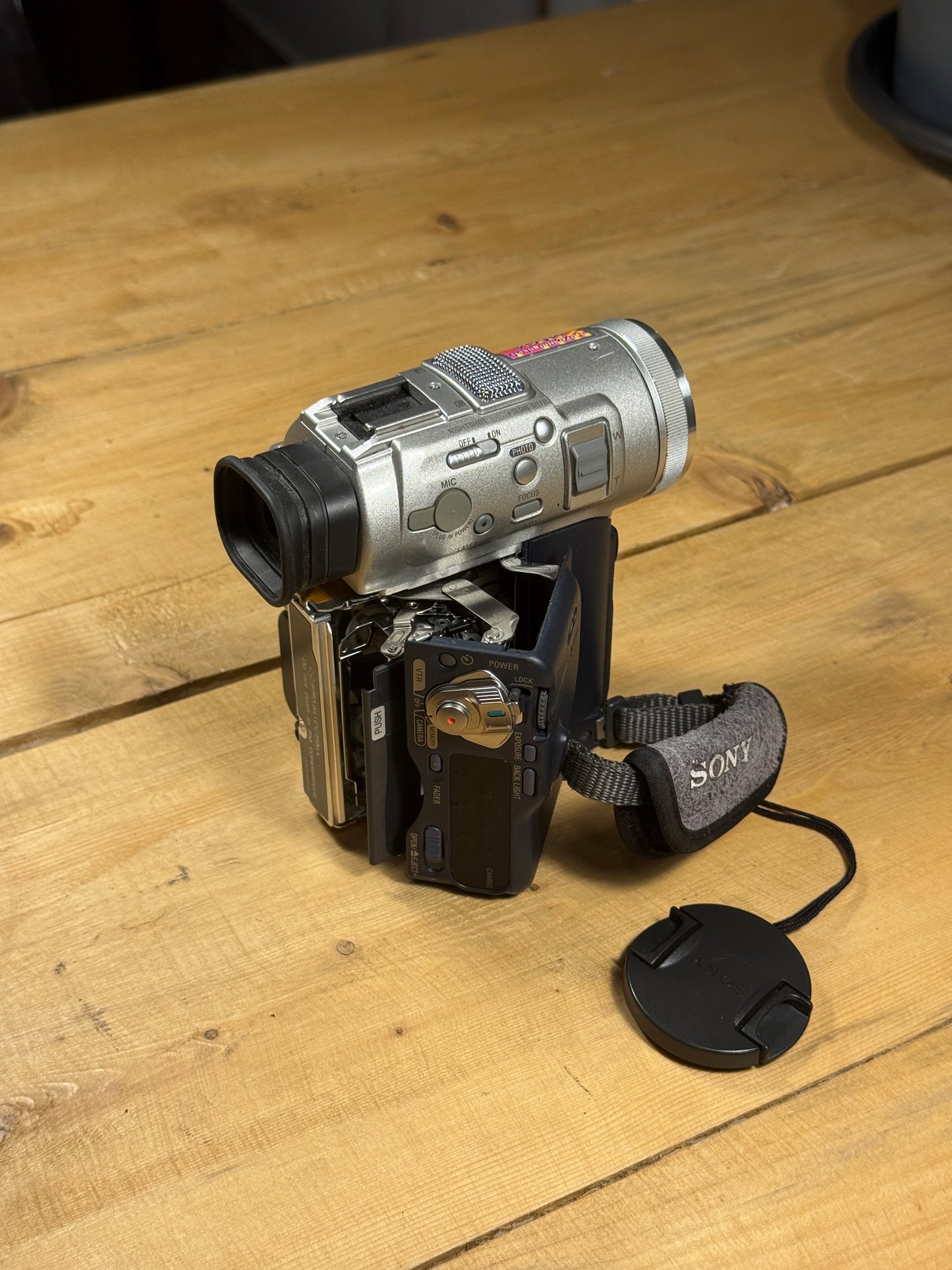 Sony Handycam DCR-PC100E