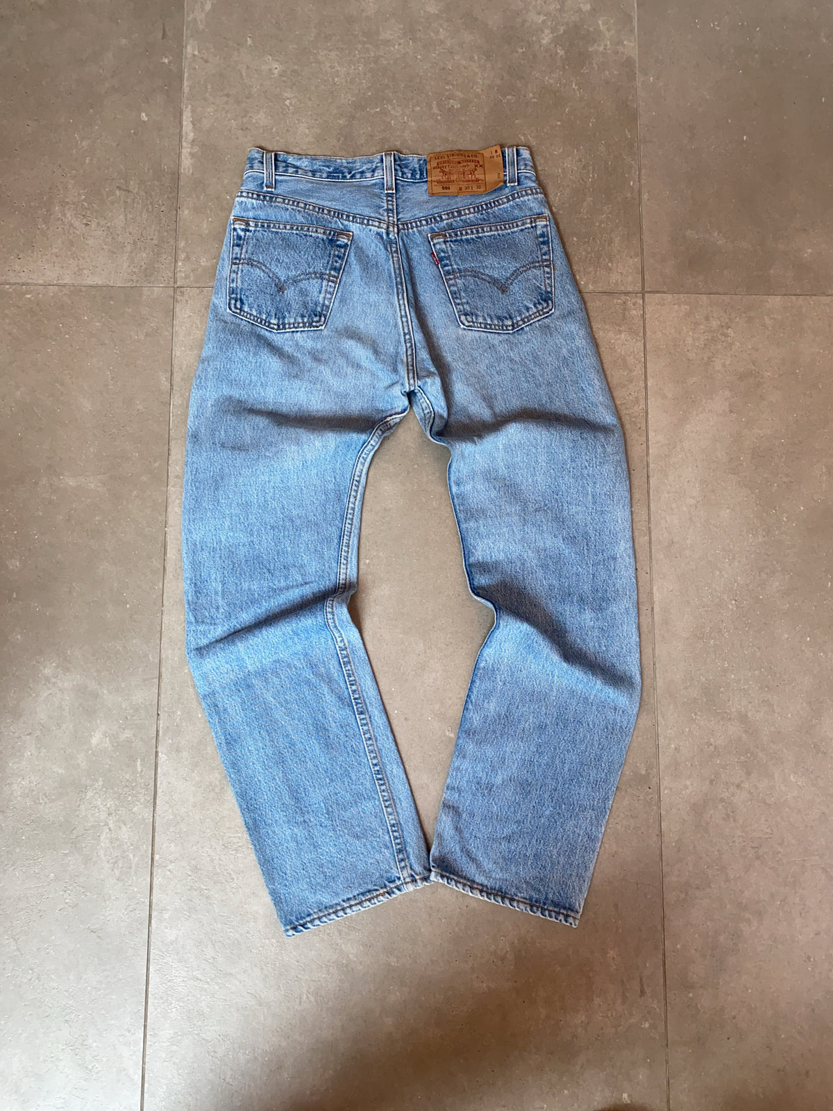 Vintage Levi's Bottom (W 30 L 30)