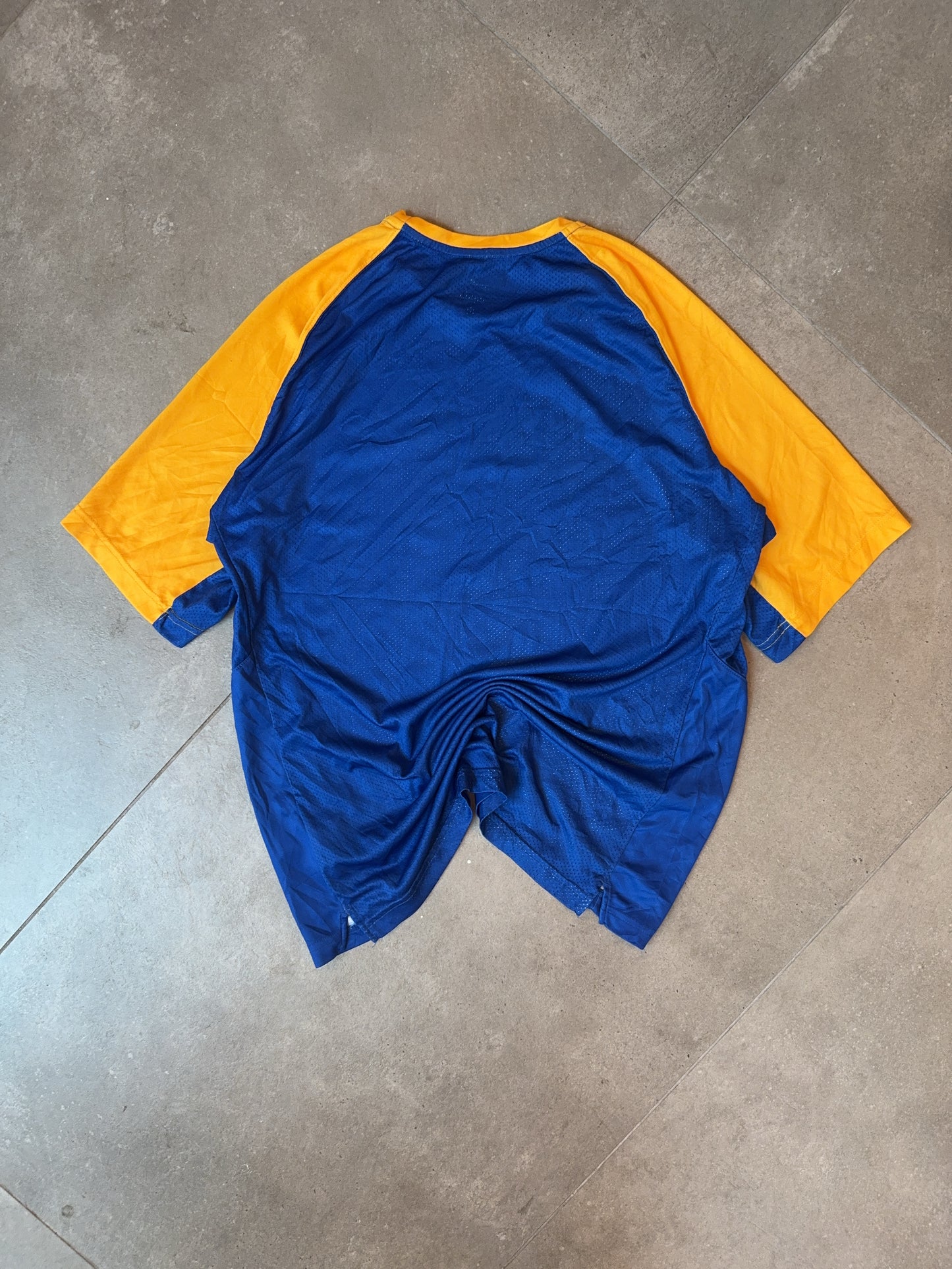 Vintage Nike Top (XL)