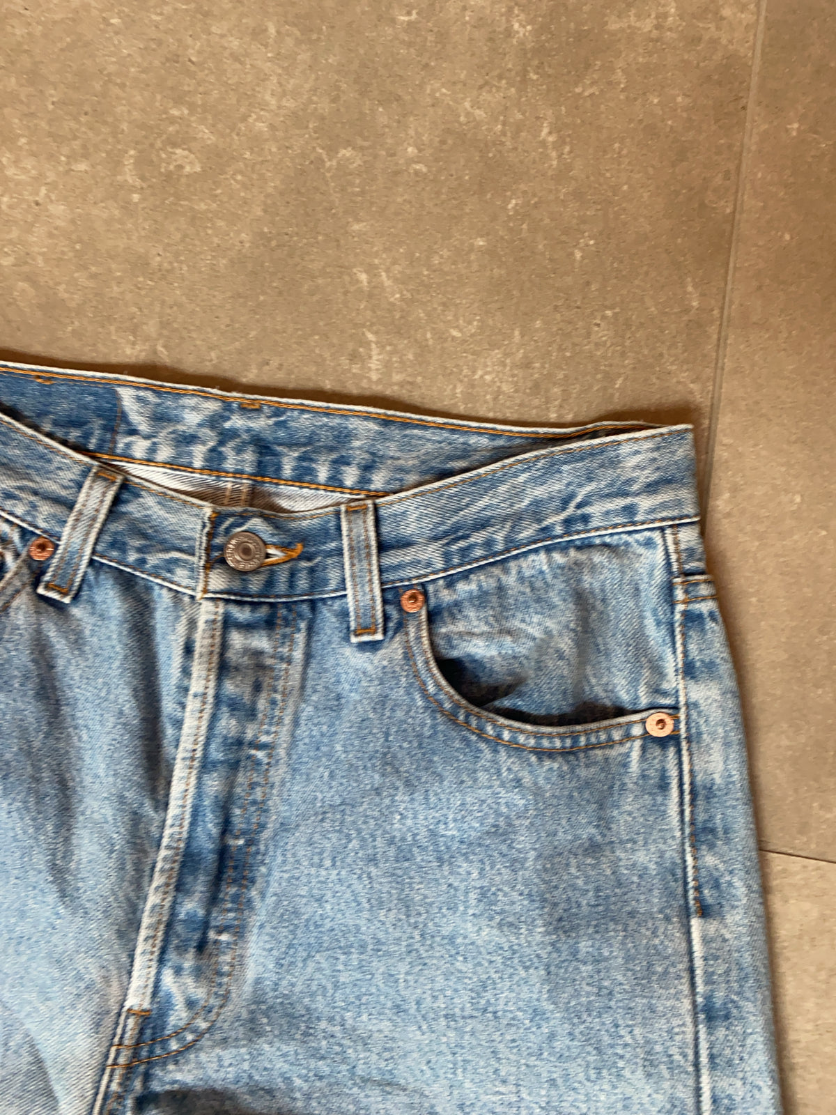 Vintage Levi's Bottom (W 30 L 30)