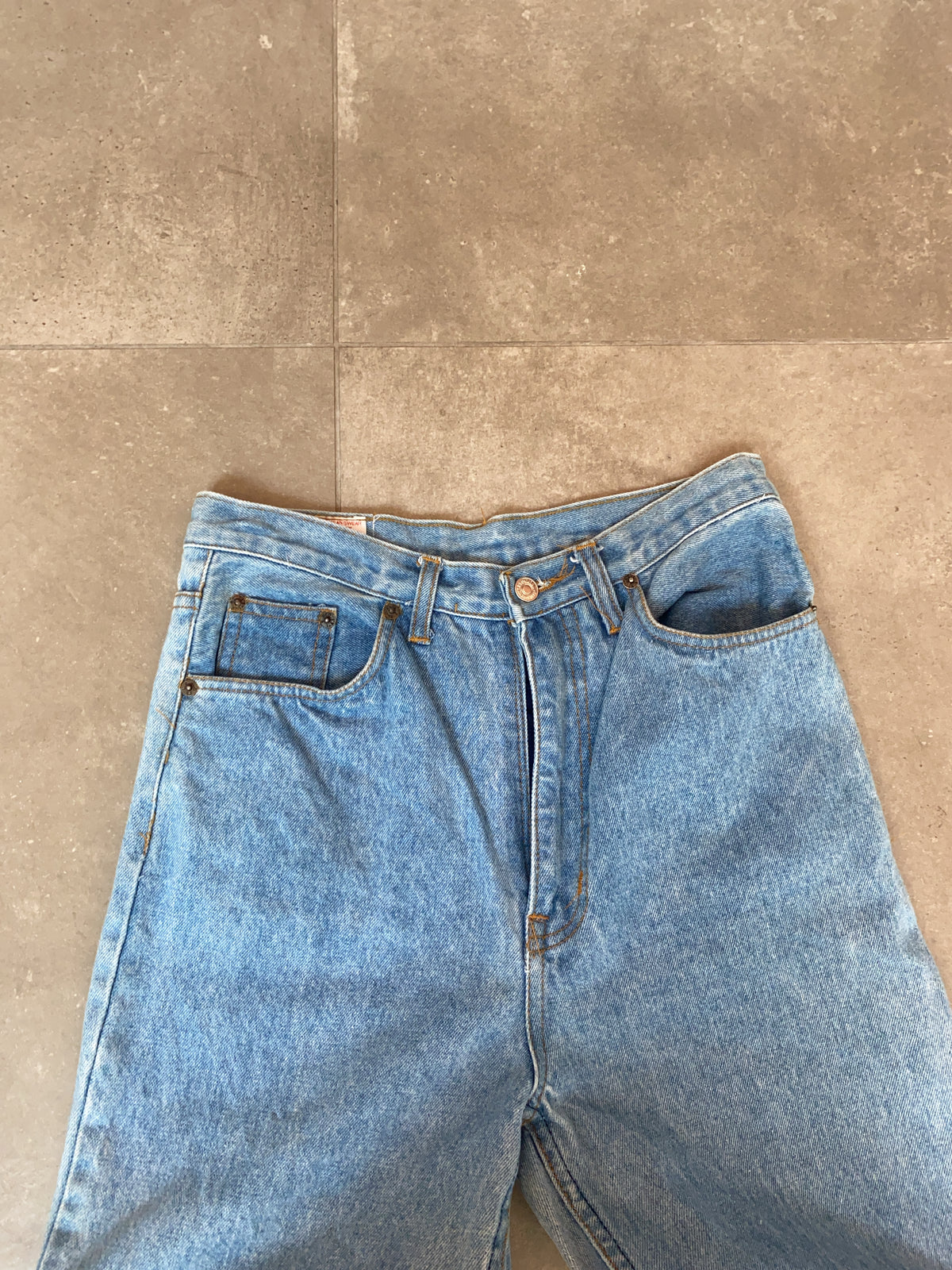 Vintage Levi's Bottom (W 33 L 34)