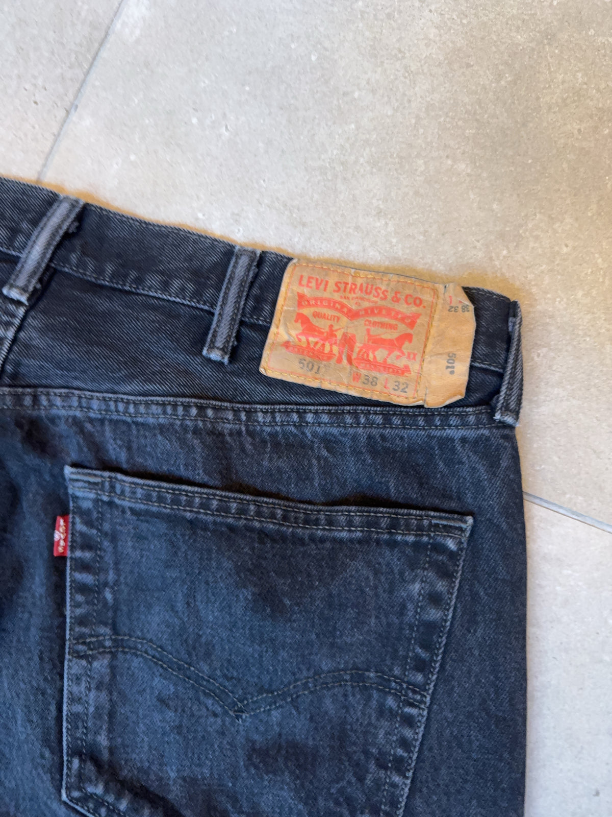 Vintage Levi's Bottom (W 38 L 32)