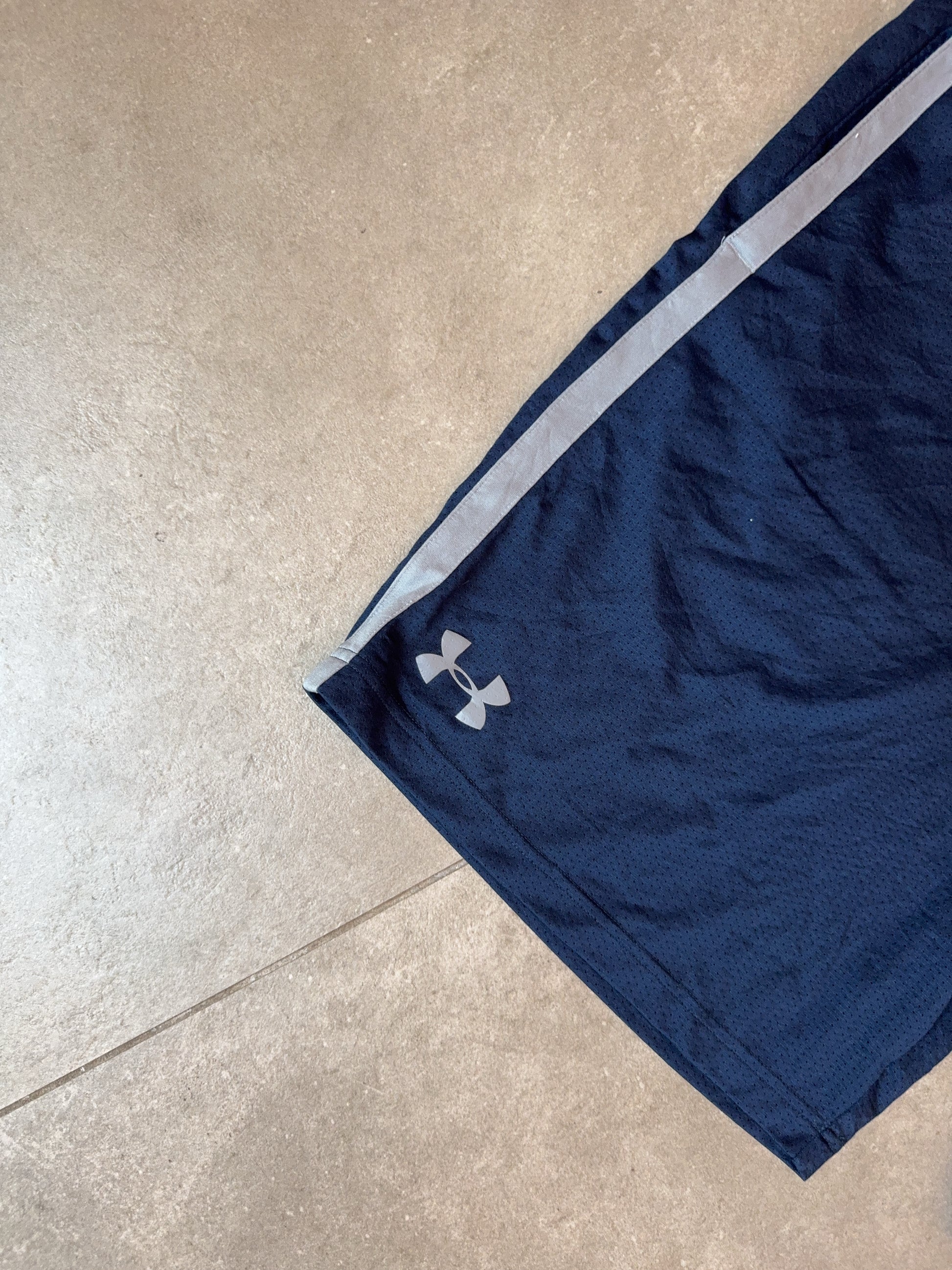 Vintage Under Armour Bottom (XXL)