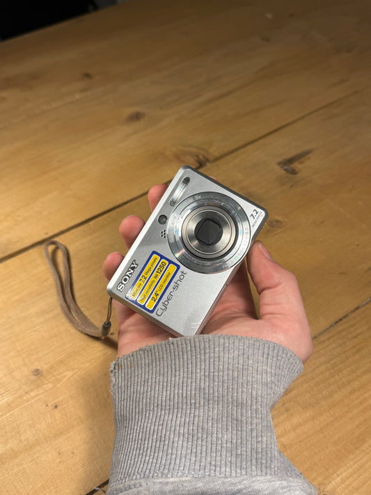 Sony Cyber-shot DSC-S730