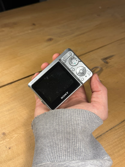 Sony Cyber-shot DSC-S730