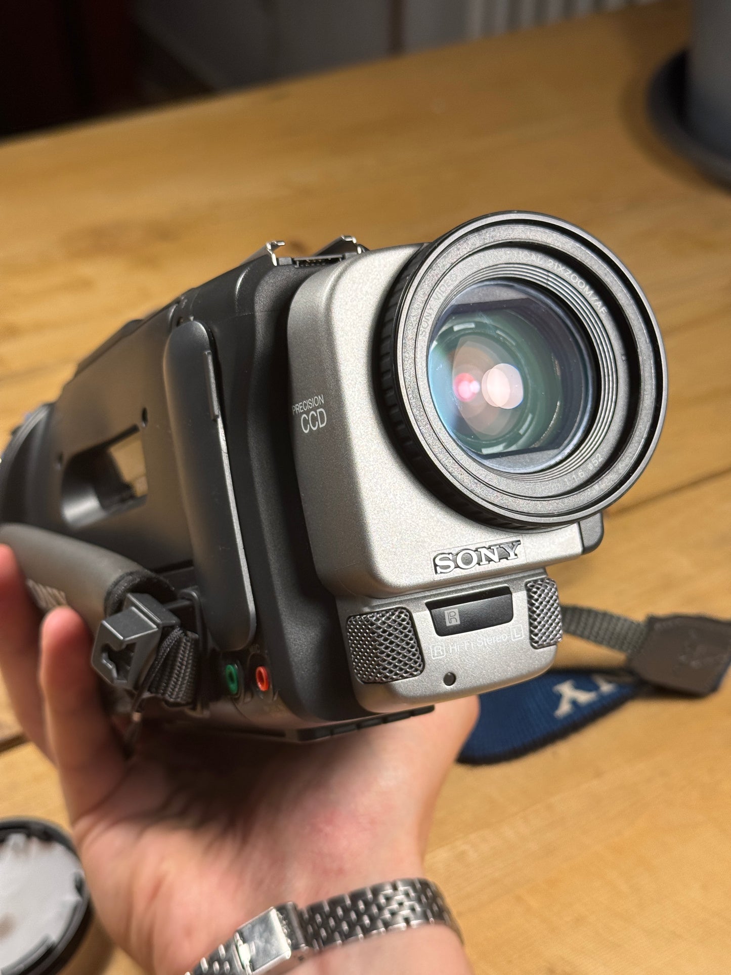 Handycam CCD-TR3100E