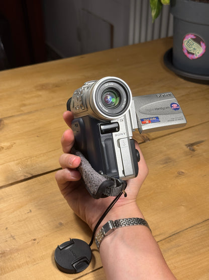 Sony Handycam DCR-PC100E
