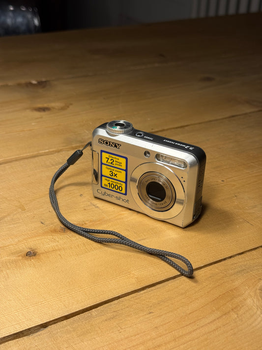 Sony Cyber-Shot DSC-P73