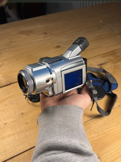 Sony Handycam DCR-TRV60E