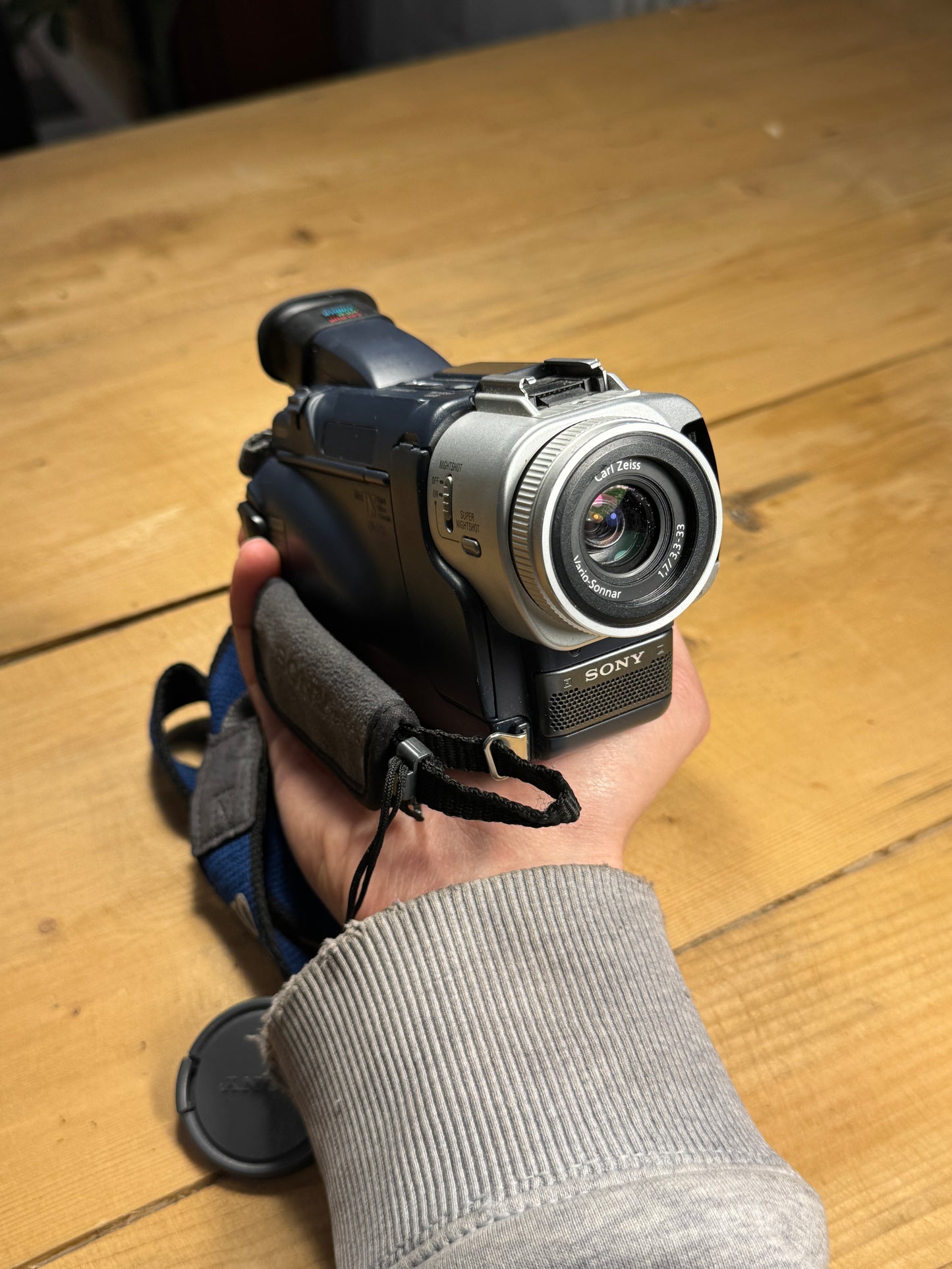 Sony Handycam DCR-TRV15E