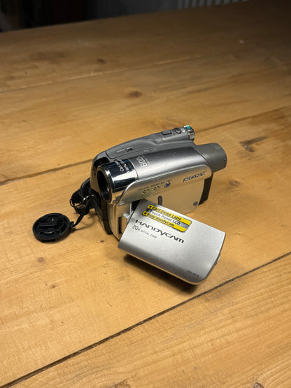 Sony Handycam DCR-HC24E