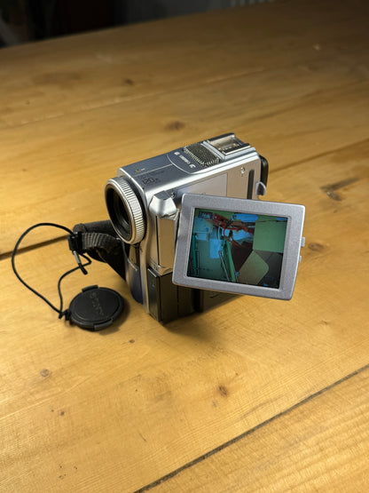 Sony Handycam DCR-PC8E