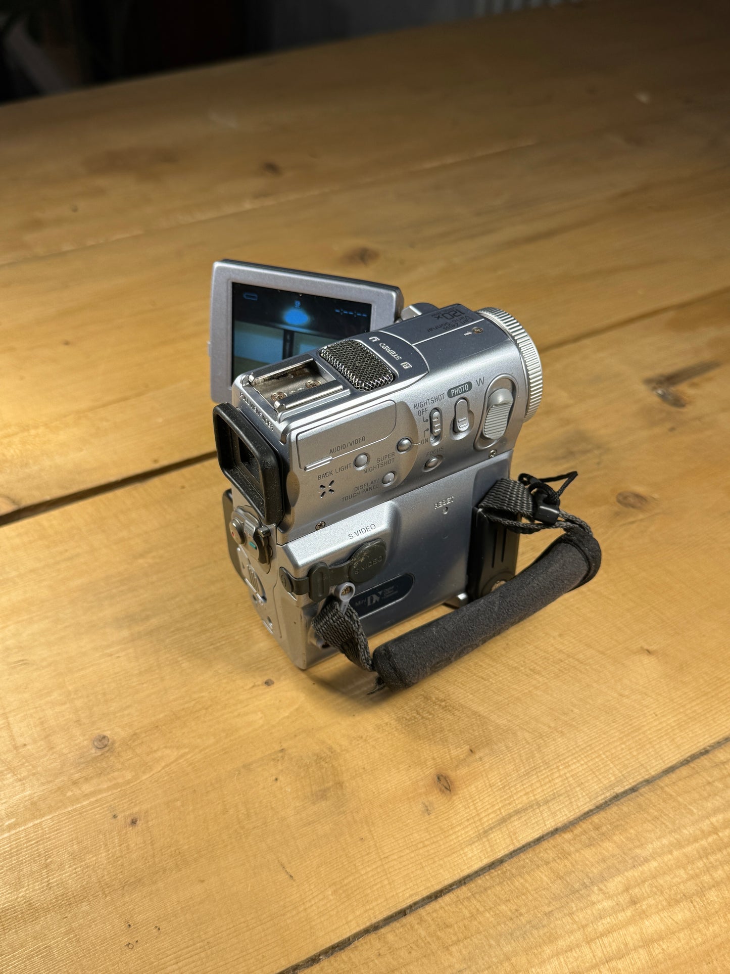 Sony Handycam DCR-PC8E