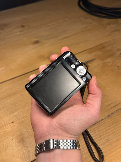 Nikon Coolpix L20