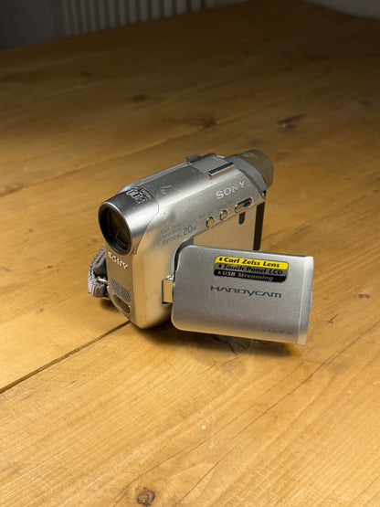 Sony Digital Handycam DCR-HC19E PAL