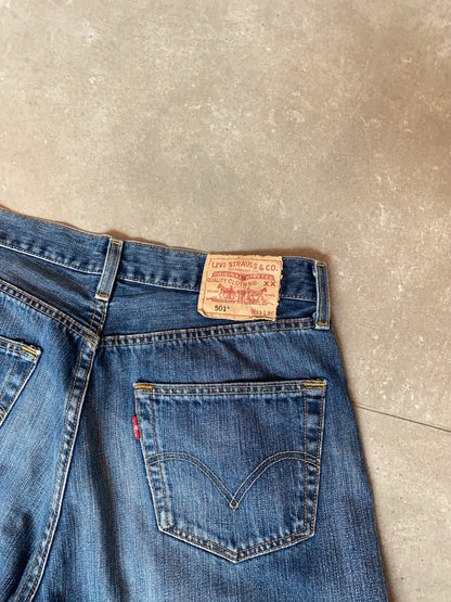Vintage Levi's Bottom (W 33 L 36)