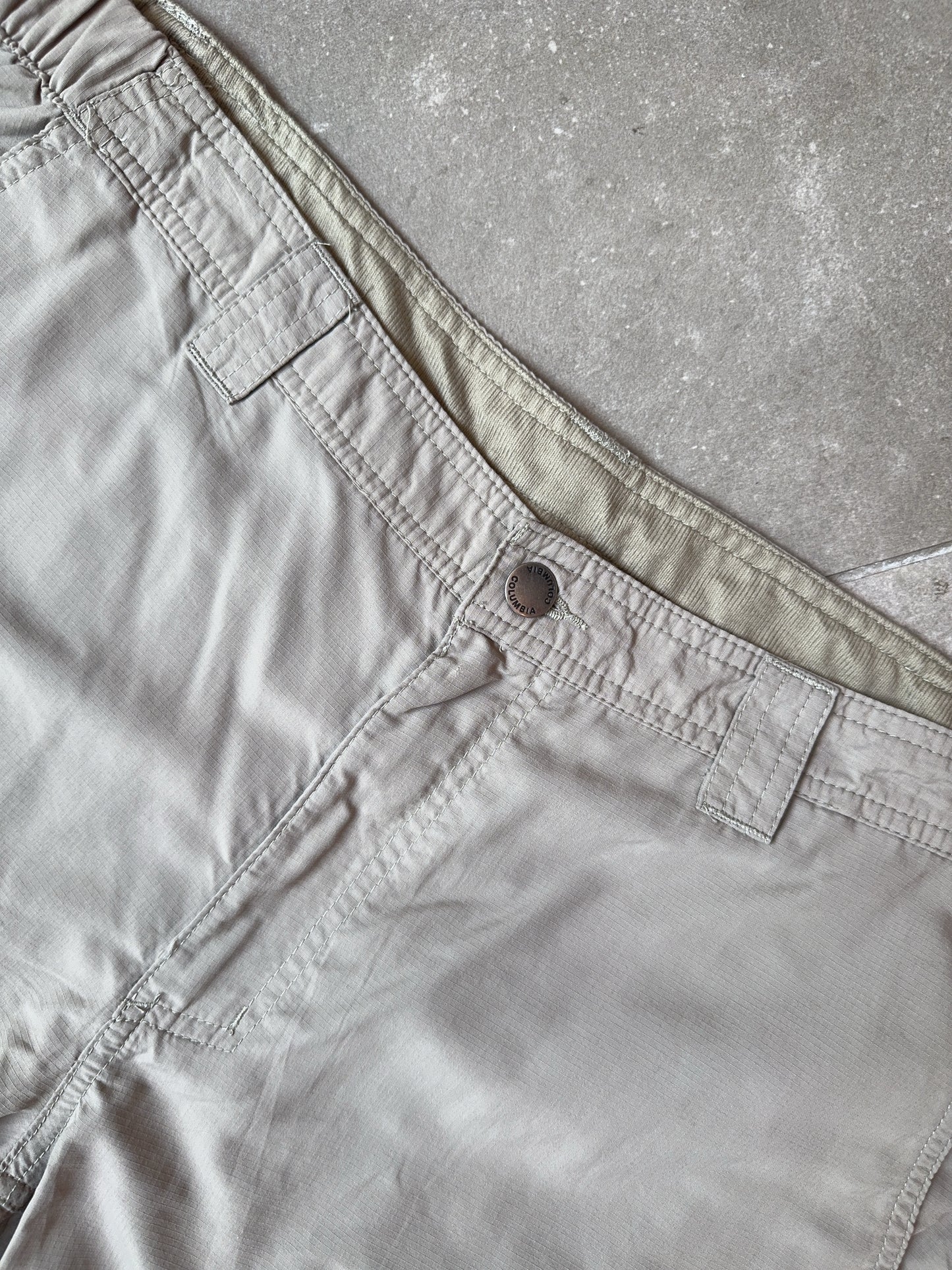 Vintage Columbia Bottom (W38)