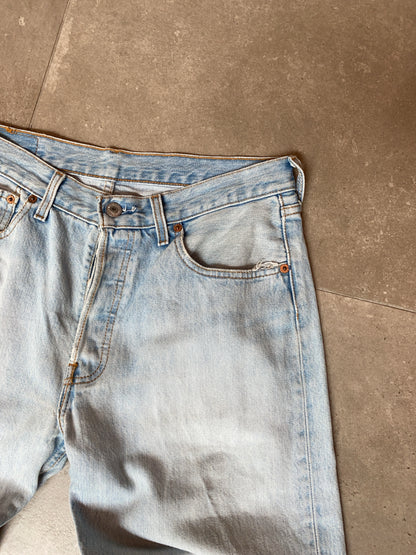 Vintage Levi's Bottom (W 32 L 32)