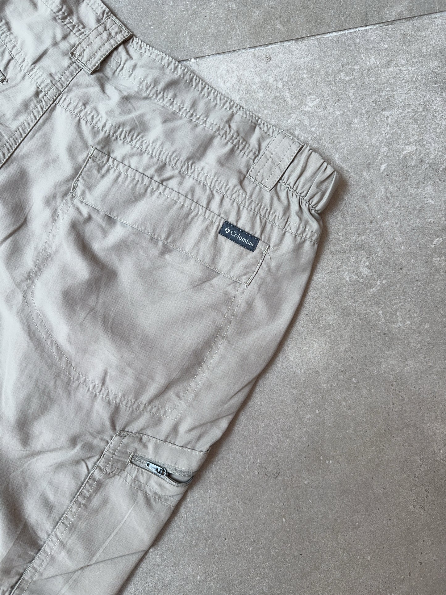 Vintage Columbia Bottom (W38)