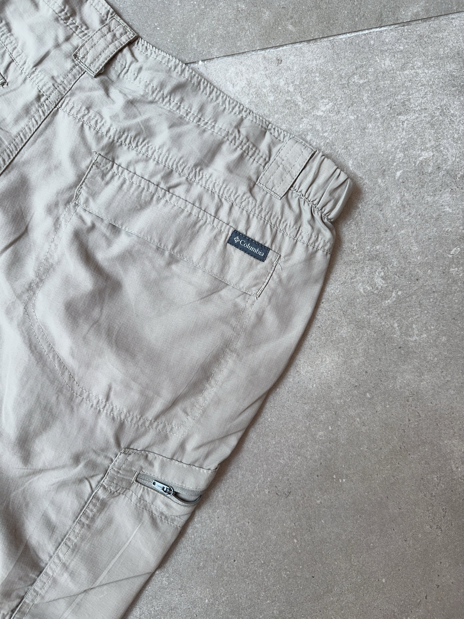 Vintage Columbia Bottom (W38)