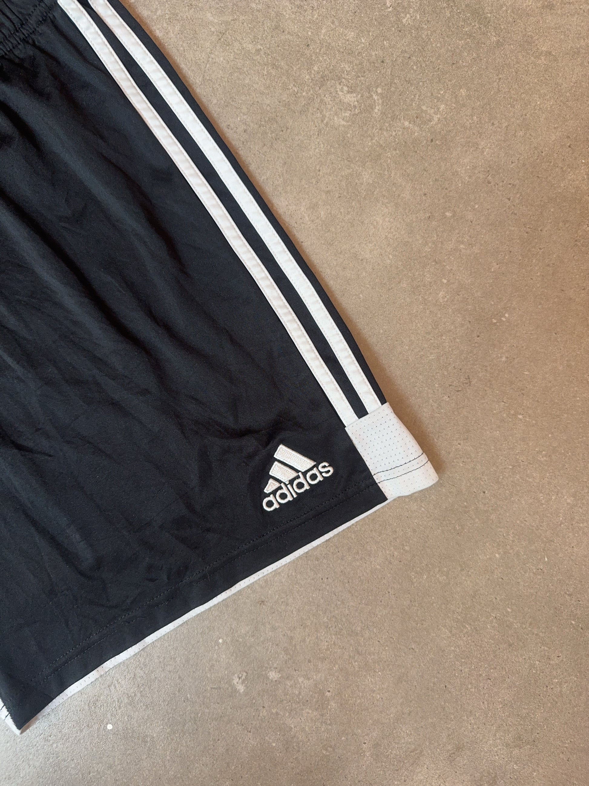 Vintage Adidas Bottom (L)