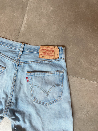 Vintage Levi's Bottom (W 32 L 32)